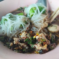 เมนูของร้าน ร้านก๋วยเตี๋ยวเรือแม่ประไพ