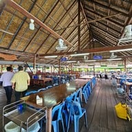 บรรยากาศ ครัวพ่อกำนัน ซีฟู้ด