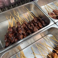 หมูปิ้งมหานคร ศาลาแดง