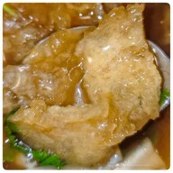 จุฬาหูฉลาม สาขาBTS. โพนิมิตร