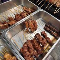 หมูปิ้งมหานคร ศาลาแดง