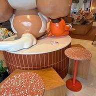 We Are Young - Cafe,Brunch & Art