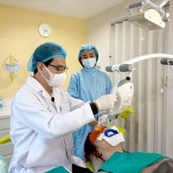 Dentalwise Clinic : เดนทอลไวส์คลินิก Invisalign Diamond Provider  ทองหล่อ