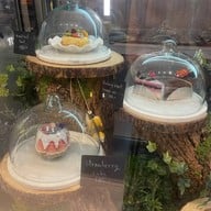 Moakmai Cafe & Restaurant