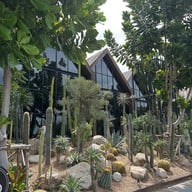 The Village Farm To Cafe’