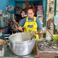 บรรยากาศ ร้านขนมจีนแม่จันทร์แพร่งนรา