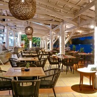 Breezeo - Exotic Beachfront Seafood - บรีซซีโอ @รอยัล คลิฟ โฮเต็ล กรุ๊ป