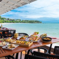 Breezeo - Exotic Beachfront Seafood - บรีซซีโอ @รอยัล คลิฟ โฮเต็ล กรุ๊ป