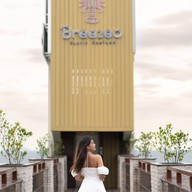 Breezeo - Exotic Beachfront Seafood - บรีซซีโอ @รอยัล คลิฟ โฮเต็ล กรุ๊ป
