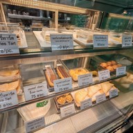 Golden Coffee กรมทหารมหาดเล็กราชวัลลภที่ 1