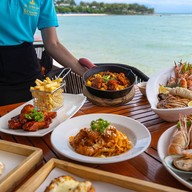 Breezeo - Exotic Beachfront Seafood - บรีซซีโอ @รอยัล คลิฟ โฮเต็ล กรุ๊ป