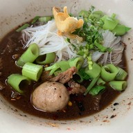 เข็มทิศ ก๋วยเตี๋ยวเรือ อาหารตามสั่ง