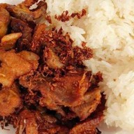 กะเพราหมูแซ่บ & ทุเรียน เดนิส ชุมพร