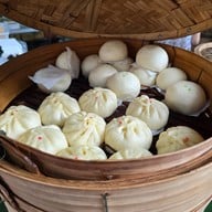 กู่หลงเปา ( ซาลาเปาโบราณ ) Gulongbao เจริญกรุง (Charoen Krung)