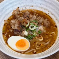 Chim charm (ก๋วยเตี๋ยวปลาคาเฟ่) พัทยา