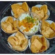 ลูกไก่ทอง ไอคอนสยาม