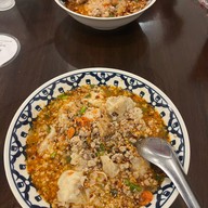 เมนูของร้าน เล็กใหญ่ก๋วยเตี๋ยวต้มยำโบราณสาขาตรงสามย่าน ตรงสามย่าน