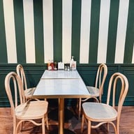 13 เหรียญ สุขุมวิท 49