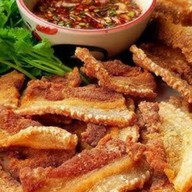 เจ๊ทอดหมูพี่ทอดไก่