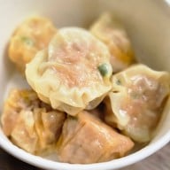 กู่หลงเปา ( ซาลาเปาโบราณ ) Gulongbao เจริญกรุง (Charoen Krung)