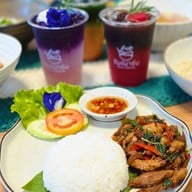 Chim charm (ก๋วยเตี๋ยวปลาคาเฟ่) พัทยา