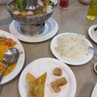 เมนูของร้าน ครัวเจ๊ง้อ สี่พระยา (Si Phraya)