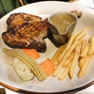 13 เหรียญ สุขุมวิท 49