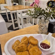 เมนูของร้าน ข้าวกระเพรา ข้าวผัด ส้มตำ พิซซ่า สปาเกตตี้ คาเฟ่บ้านหมี คาเฟ่บ้านหมี สาย2