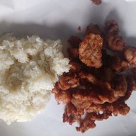 ข้าวเหนียวห่อหมูทอด