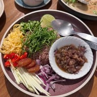 แจ่ม - ถนนจันทน์