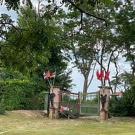 พระราชนิเวศน์มฤคทายวัน