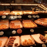 เมนู Bonjour Chamchuri Square