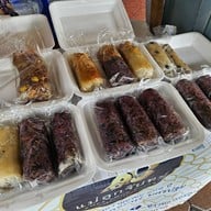 ข้าวหลามแม่ลูกจันทร์