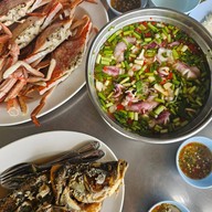 ลัคกี้ ซีฟู๊ด 2 ชะอำ