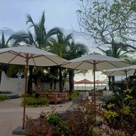 บรรยากาศ The Moment Restaurant