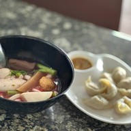 ก้อง ลูกชิ้นปลา