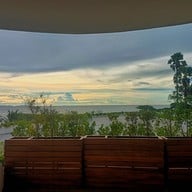 บรรยากาศ The Moment Restaurant