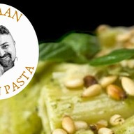 PS BAAN ITALIAN PASTA & PIADA พี เอส บ้านอิตาเลียนพาสต้า(เอื้ออาทรศิลา) ที่ร้านเรามี พาสต้าอิตาเลียน แท้ต้นตำรับ( วัตถุดิบเรานำเข้าจากอิตาลีโดยตรง ) พาสต้าและอาหารไทยที่ขึ้นชื่อของไทย