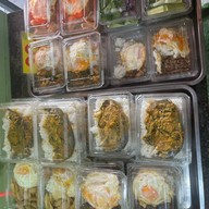 ข้าวขาหมูรสทิพย์ -