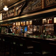 Mulligans Irish Bar