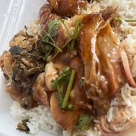 ข้าวขาหมูรสทิพย์ -