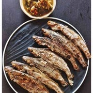 ร้านมล ซอยสุคันธาราม  ใกล้สน.ดุสิต