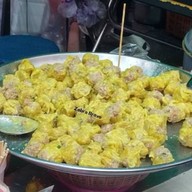 บรรยากาศ ร้านน้าปลา ขนมจีบ ปั้นสดๆ