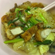 ร้านเฮียกวย ช.บะหมี่-เกี๊ยว รามอินทรา34