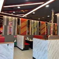 นักล่าหมูกระทะ ตลาดยิ่งเจริญ