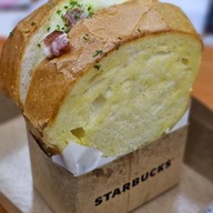 Starbucks ไอดีโอ โมบิ จรัญ-อินเตอร์เชนจ์