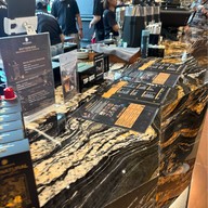 บอททอมเลส Bottomless Central Park Bangkok