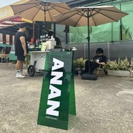 Anan everything สาขารถเข็นหน้าร้านGlam