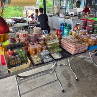 บรรยากาศ นายตั้มเกาเหลาสูตรโบราณ  (หมูตุ๋น&เนื้อตุ๋น) ต้นตำรับบ้านบึง