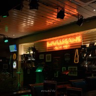 Mulligans Irish Bar